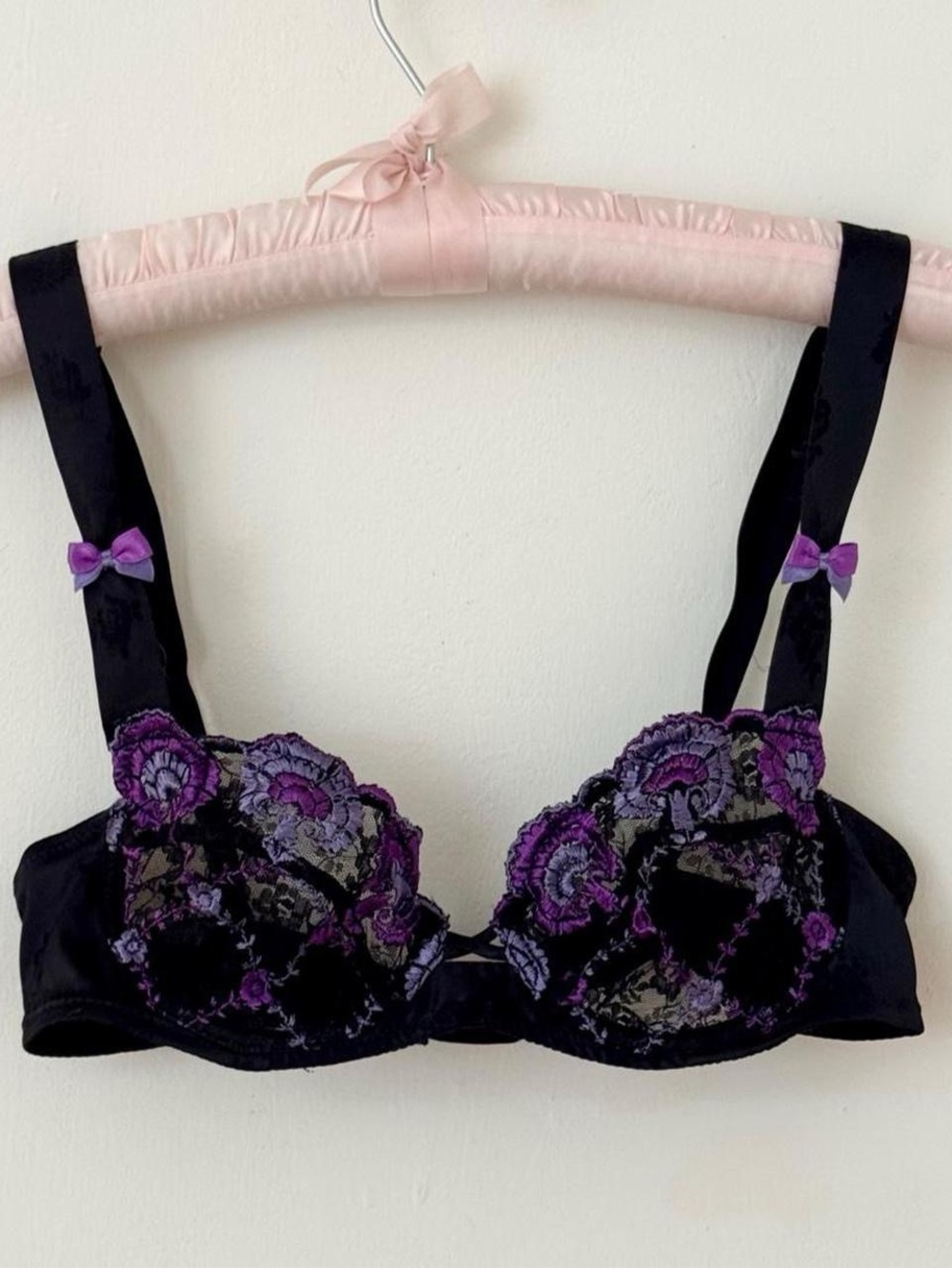 Vintage Simone Perele Black & Purple Lace Underwire Bra